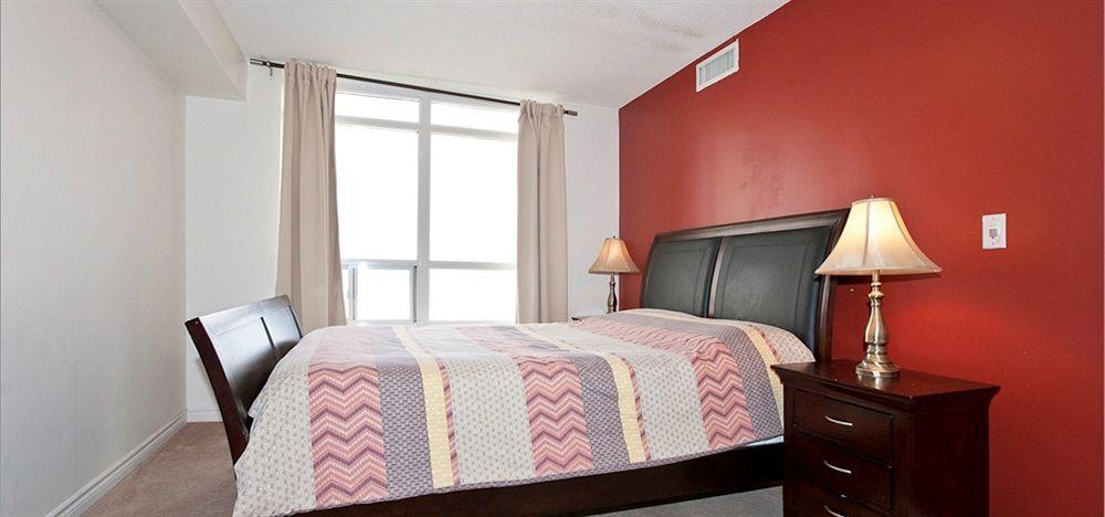 Executive Stay At Ovation Square One Mississauga Esterno foto