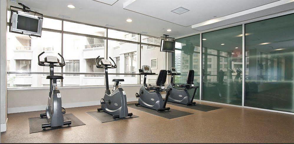 Executive Stay At Ovation Square One Mississauga Esterno foto