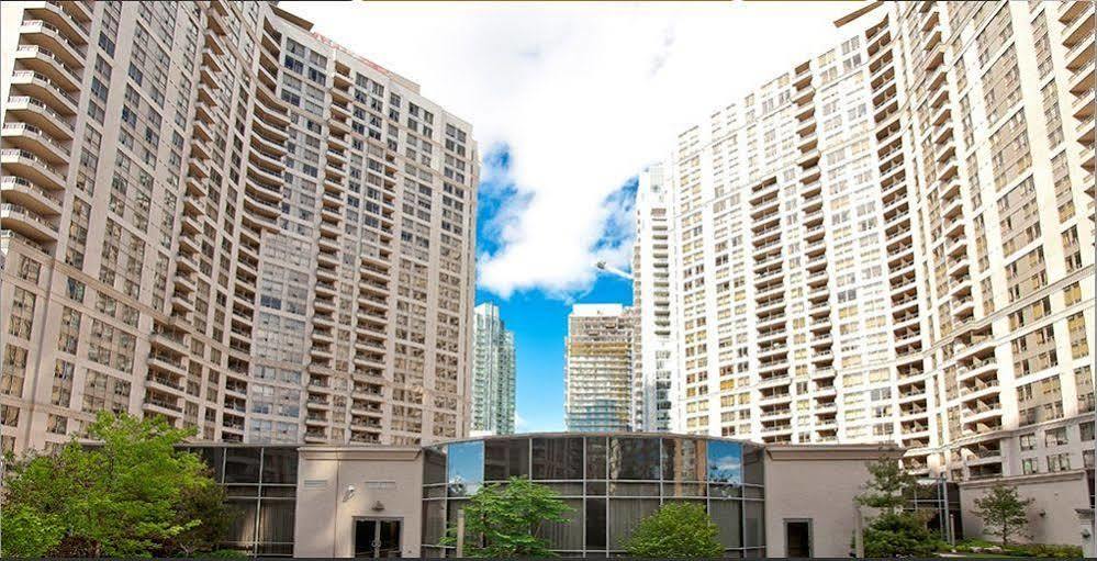 Executive Stay At Ovation Square One Mississauga Esterno foto